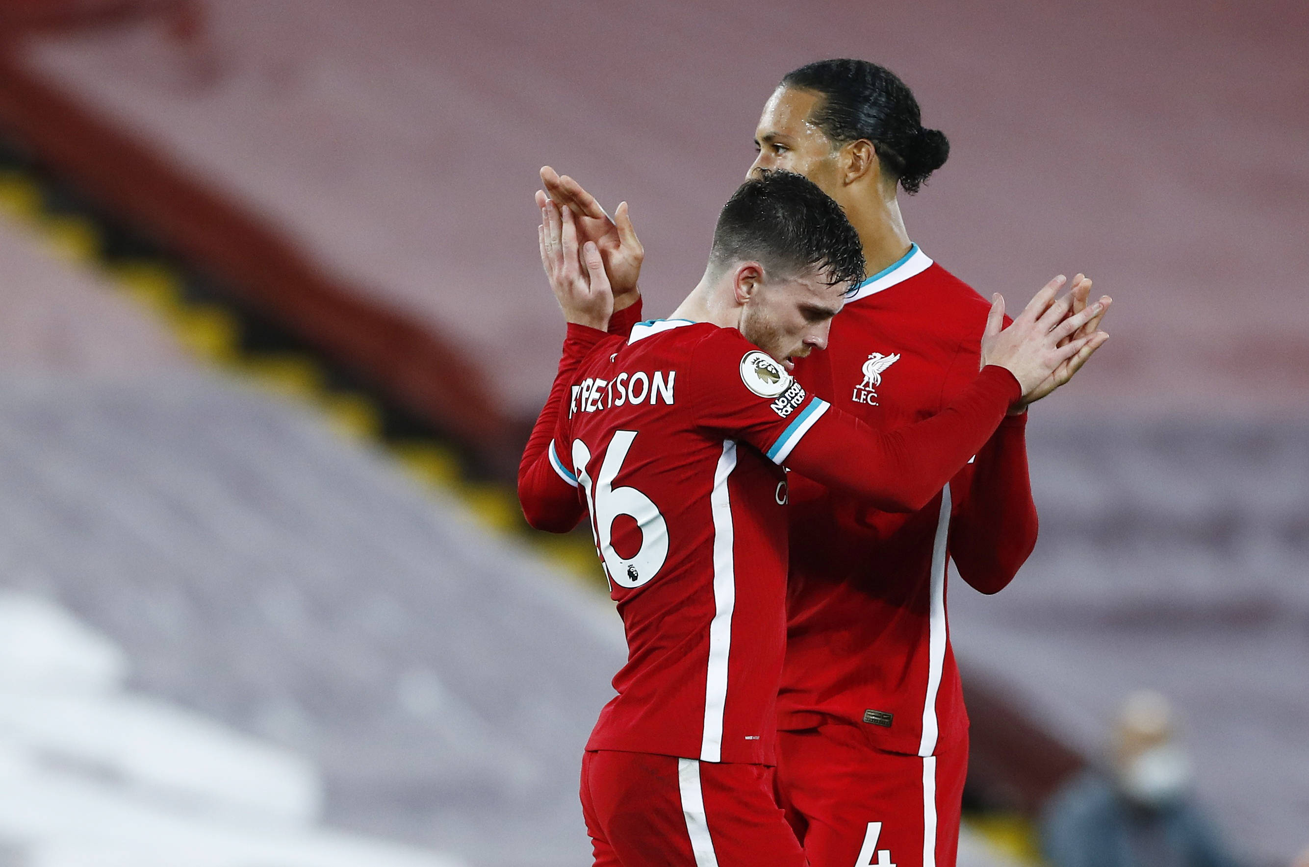 他的团队曾 他的团队曾