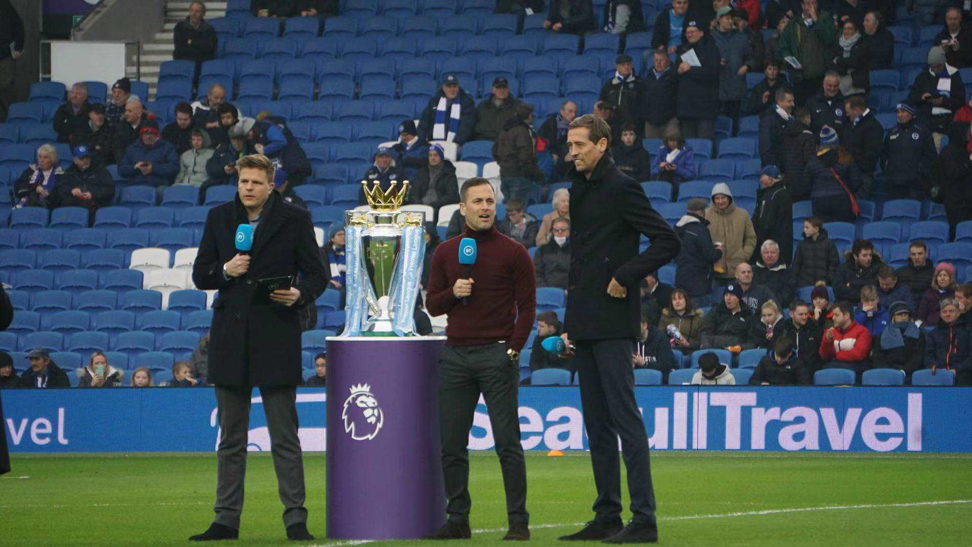 刻的表现为 刻的表现为